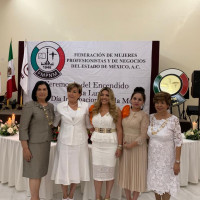 Ceremonia de Velas realizada por la Federación del Estado de México.