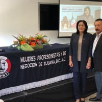 Reconocimiento a la labor y trayectoria de la Lic. Yolanda García Bañuelos