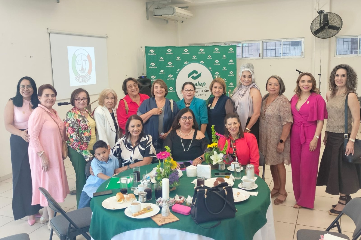 Ceremonia del Encendido de las Velas del Club La Paz 2026