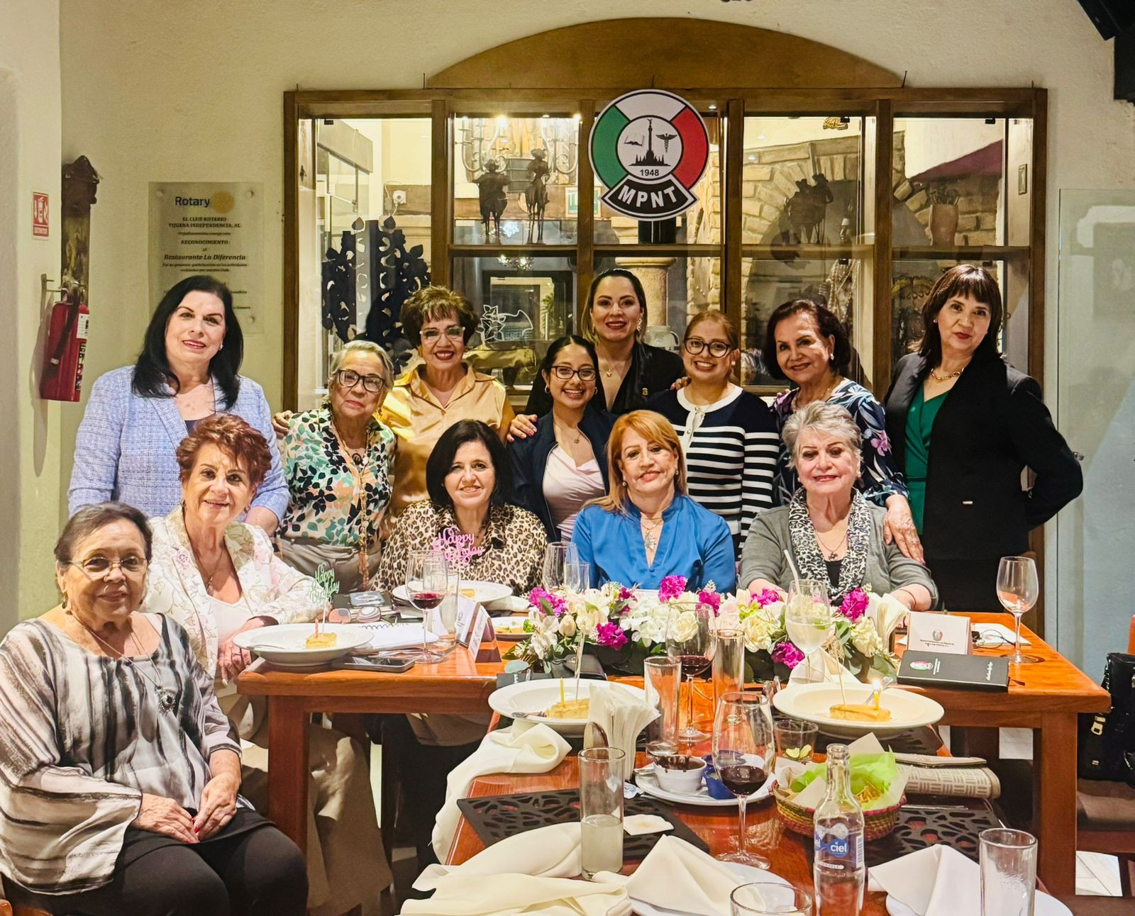 Sesión de trabajo liderada por la presidenta Mary Olazábal en Tijuana